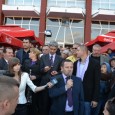 La sfârşiul sãptãmânii trecute, mai precis sâmbãtã şi duminicã preşedintele PPDD, Dan Diaconescu, a efectuat un tur de forţã prin judeţele Olteniei în calitate de candidat la preşedinţia României la...