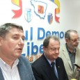 Al doilea om din stat şi cam acelaşi şi din fostul partid de guvernãmânt, Vasile Blaga, a venit sâmbãta trecutã la Târgu Cãrbuneşti şi Târgu Jiu pentru a-i susţine pe...