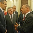 „Bãieţii roşii” nu au mai avut rãbdare sã mai reziste în Opoziţie pânã la alegerile din toamnã, pentru a veni legitim la Putere. Au schimbat pe diferite cãi oculte majoritatea...