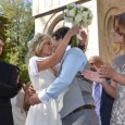 Cântãreaţa Delia Matache s-a cununat civil, la Poarta Sãrutului, cu iubitul sãu, Rãzvan Munteanu, ceremonia fiind oficiatã de primarul municipiului Târgu Jiu, Florin Cârciumaru, de faţã fiind şi actorul Mihai...