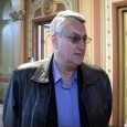 Circa 1000 de angajaţi din rândul personalului TESA din cadrul Complexului Energetic Oltenia au primit, luni, fluturaşii de salarii cu reduceri de pânã la 3000 de lei de persoanã, lideri...