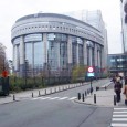 3 eleve C.N.T.V. în cursa pentru Bruxelles 3 eleve ale Colegiului Naţional “Tudor Vladimirescu”, Taşcãu Patricia, Vîlceanu Alexandra şi Balcanu Ruxandra formeazã echipa E.V.A. (Euro-Voluntari Activi), finalistã anul acesta în competiţia “Europa mai aproape de CNE”. Competiţia...