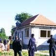 Zi neagrã, luni, pentru o familie de ţigani din Strehaia, Mehedinţi, singura probabil de prin zonã care a încercat sã fie în legalitate cu toate actele şi proprietãţile pe care...