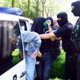 Victime prin metoda „Accidentul” Trei tineri din Rovinari au fost reţinuţi de poliţişti dupã ce au înşelat cel puţin douã persoane cu bani prin metoda „accidentul”, aceştia fiind prezentaţi cu propunere de arestare preventivã...