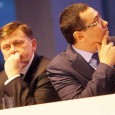 Bomboana de pe coliva româneascã Bomboana de pe coliva româneascã este acum revizuirea Constituţiei. De fiecare datã când ceva nu a mers bine în România, de vinã a fost Legea fundamentalã care nu ar genera...
