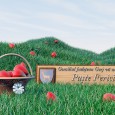În Sfânta Zi a Sărbătorii Paştelui liniştea şi pacea să coboare în familiile dumneavoastră. Minunea învierii Domnului nostru Isus să dăinuie în inimi, să vă lumineze viaţa şi să vă...