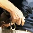&nbsp; Descinderile de amploare pe care procurorii DIICOT Târgu Jiu le-au făcut joia trecută la mai multe locaţii din ţară au dus la reţinerea pentru 24 de ore a mai...
