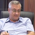 Şeful Diviziei Miniere, Daniel Antonie, continuă să rămână unul dintre „greii” Complexului Energetic Oltenia, după ce a obţinut în instanţă dreptul de a fi în continuare director în cadrul companiei...