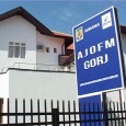 Nici măcar jumătate din absolvenţii de liceu din acest an care nu şi-au găsit un loc de muncă nu au trecut pe la AJOFM Gorj pentru a deveni şomeri cu...