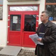 Un inspector din cadrul Inspectoratului Teritorial de Muncă Gorj a stat toată ziua de marţi blocat în sediul instituţiei, într-un birou pentru relaţii cu publicul, după ce a venit aici...
