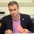 Proaspătul consilier al premierului Viorica Vasilica Dăncilă, Darius Vâlcov, a fost condamnat joi la o pedeapsă de 8 ani cu executare de Înalta Curte de Casaţie şi Justiţie, asta în...