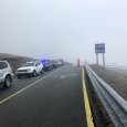 Ieri a fost prima zi în care s-a circulat oficial pe Transalpina în acest an, o comisie condusă de prefectul Ciprian Florescu mergând în vârful muntelui pentru a analiza situaţia...