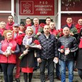     Reprezentanţii Partidului Social Democrat Gorj împreună cu echipa de tineri social-democraţi s-au aflat, duminică, în mijlocul doamnelor şi domnişoarelor din Municipiul Târgu Jiu, Motru. Rovinari, Ţicleni şi Novaci. Cu...