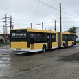 Trei autobuze de culoare galbenă, culoarea liberalilor, vor circula de acum încolo pentru câteva luni pe străzile din municipiu. Ele au fost preluate de Transloc cu titlu gratuit de la...