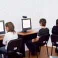 COMUNICAT DE PRESĂ În atenţia candidaţilor care solicită examinarea la proba teoretică pentru obţinerea permisului de conducere sau a unor categorii ale acestuia    Activitatea de examinare la proba teoretică...