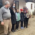 Poveste impresionantă la Scorţa, într-o casă aflată la o aruncătură de băţ de drumul naţional, în apropierea graniţei dintre satele Copăcioasa şi Pişteştii din Deal. O fetiţă care vineri împlineşte...