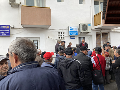 Miile de locuri de muncă ce vor dispărea chiar de anul acesta din schema de personal a Complexului Energetic Oltenia îi sperie pe gorjenii care au mai trecut prin astfel...