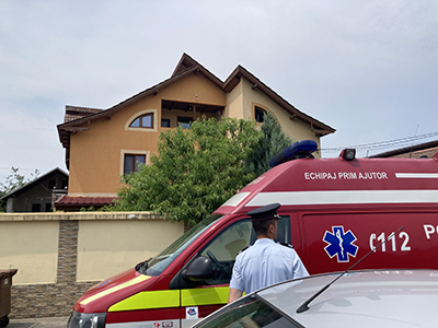 Nu mai puţin de 27 de vârstnici au fost evacuaţi ieri dintr-un cămin în care stăteau de mai bine de un an, dar care funcţiona fără vreo autorizaţie, lucru descoperit...