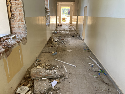 La zile bune de când pământul părea să se fi liniştit, Gorjul de nord a fost zguduit ieri de un nou cutremur, urmat de replici care le-au adus aminte oamenilor...