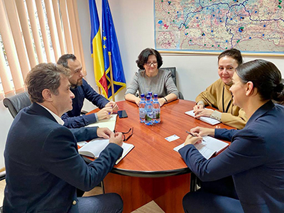 Autoritatea Vamală Română va beneficia de sprijinul Biroului pentru dezvoltare, asistenţă şi instruire internaţională pentru procurori din cadrul Ambasadei Statelor Unite ale Americii în România în domeniul protecţiei drepturilor de...