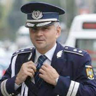 Având în vedere necesitatea informării opiniei publice, Ţinând cont de principiile dialogului – în general – şi de garantarea afirmării adevărului – în special – în cadrul dialogului social, În...