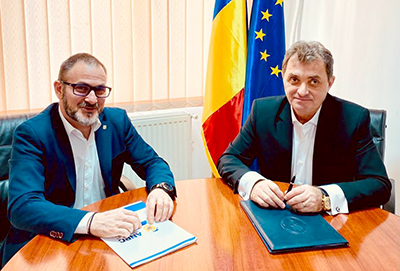 Autoritatea Vamală Română (AVR) şi Autoritatea Naţională pentru Protecţia Consumatorilor (ANPC) au semnat un protocol care creează cadrul unui schimb eficient şi continuu de informaţii între cele două instituţii în...