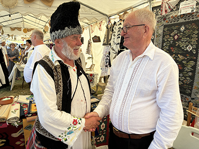 Mii de oameni au venit în cele două zile ale ediţiei din acest an ale Festivalului RomânIA Autentică, desfăşurat la Hobiţa, în apropierea Casei Memoriale Constantin Brâncuşi. Drumul de la...