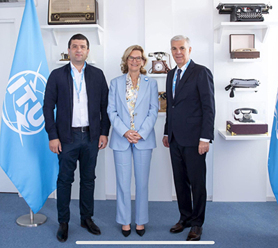 Deputatul Radu Miruţă a reprezentat România în Elveţia alături de Valeriu Zgonea, fost şef al Camerei Deputaţilor şi preşedinte al ANCOM în momentul de faţă. Cei doi au avut o...