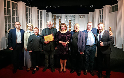 O piesă de teatru cu o semnificaţie aparte în anul aniversar Brâncuşi 150 s-a jucat la Cahul, în Republica Moldova, printre cei prezenţi în sală, în public, nu pe scenă,...